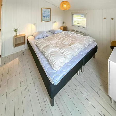 Holiday home 4 Bedroom Lovely In Hvide Sande *